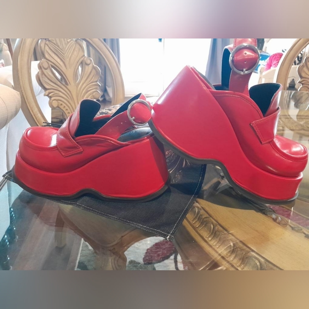 Red Slingbacks - Picture 5 of 7
